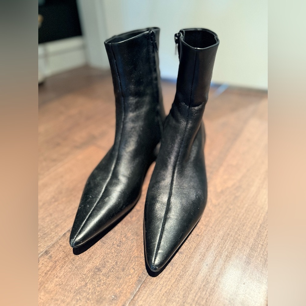 Zara Elegant Black Kitten Heel Boots